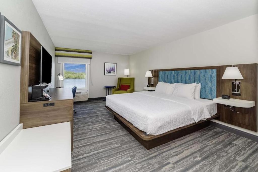 Holiday Inn Express Hotel & Suites Port Charlotte Exteriér fotografie