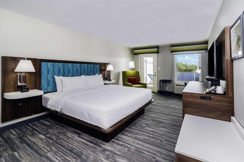 Holiday Inn Express Hotel & Suites Port Charlotte Exteriér fotografie