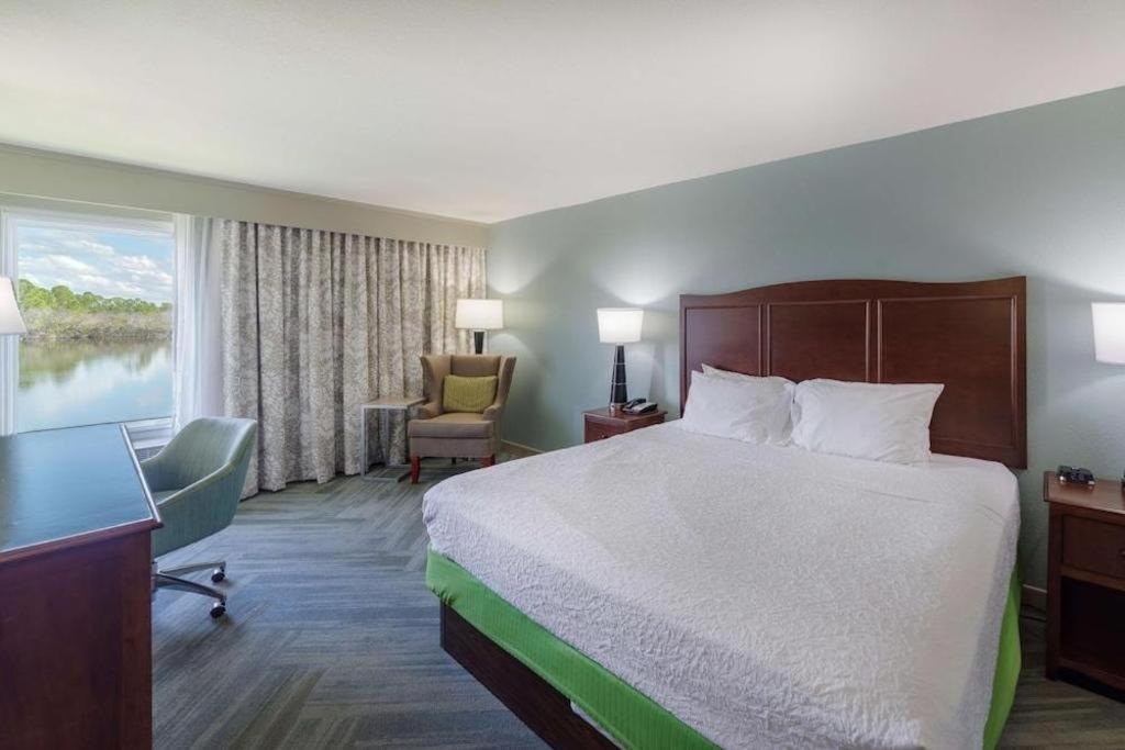 Holiday Inn Express Hotel & Suites Port Charlotte Exteriér fotografie