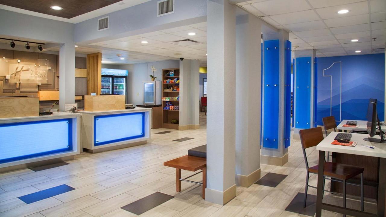 Holiday Inn Express Hotel & Suites Port Charlotte Exteriér fotografie
